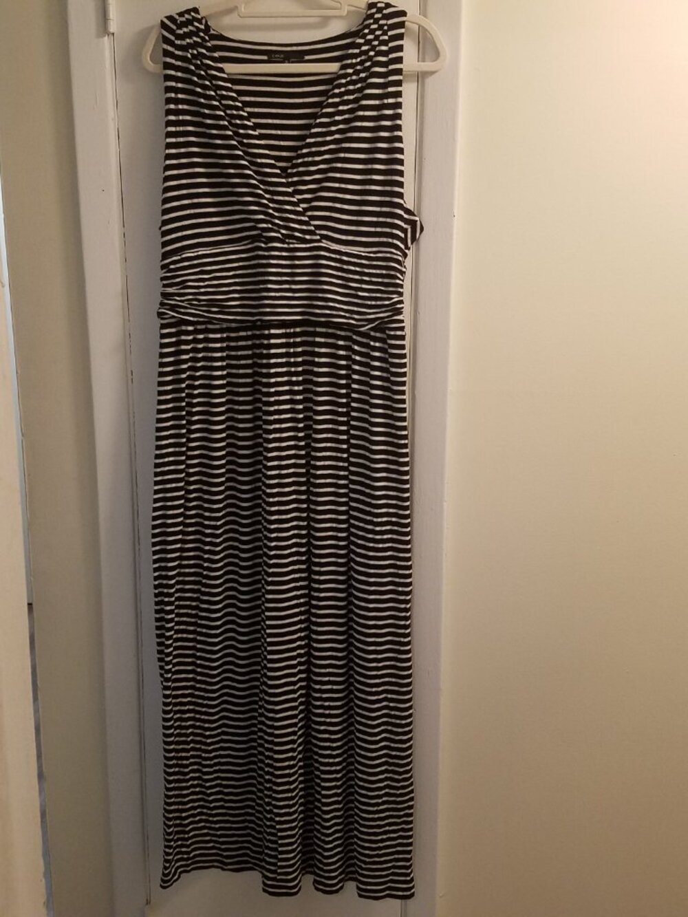 Chaus Black and White Striped Sleeveless Maxi XL